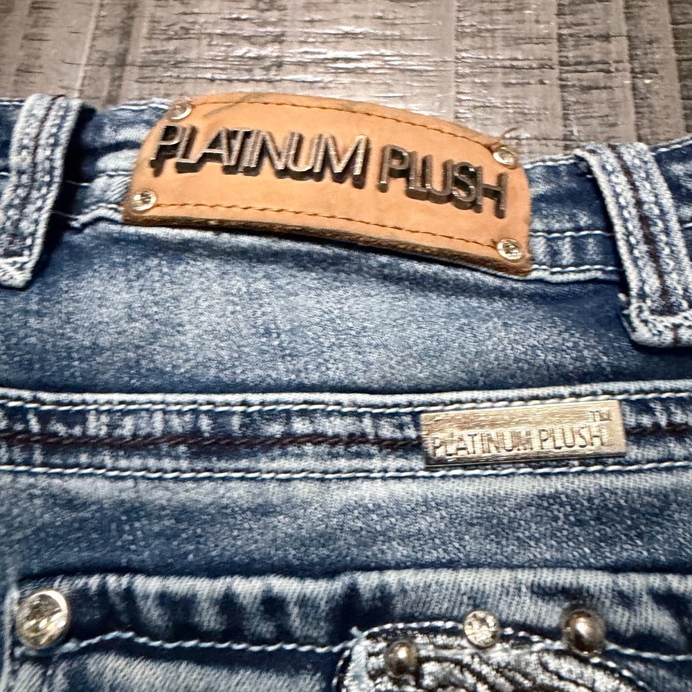 Light Blue Denim Jean Shorts with Stud Detail & Back Skull ๐ Pockets - Picture 10 of 11